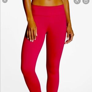 🌟3/$30 Fabletics Salar Legging Bright Pink Small